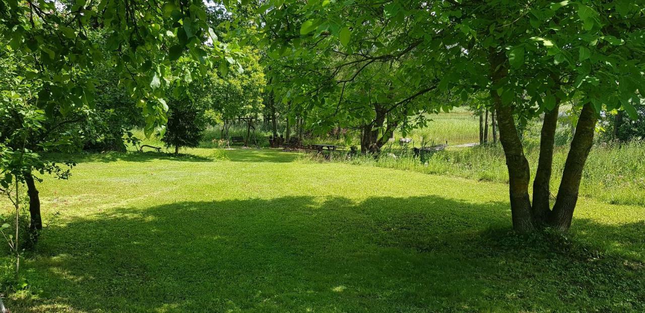 Agroturystyka Nad Czarnym Giby Exteriér fotografie